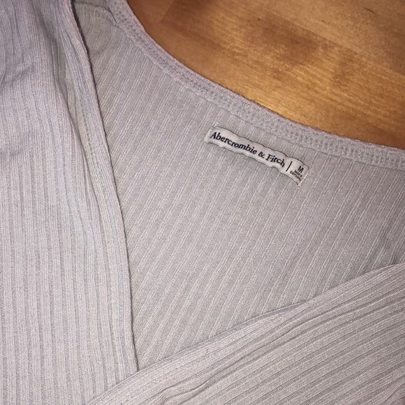 Abercrombie wrap top. Worn once - Picture 2 of 3